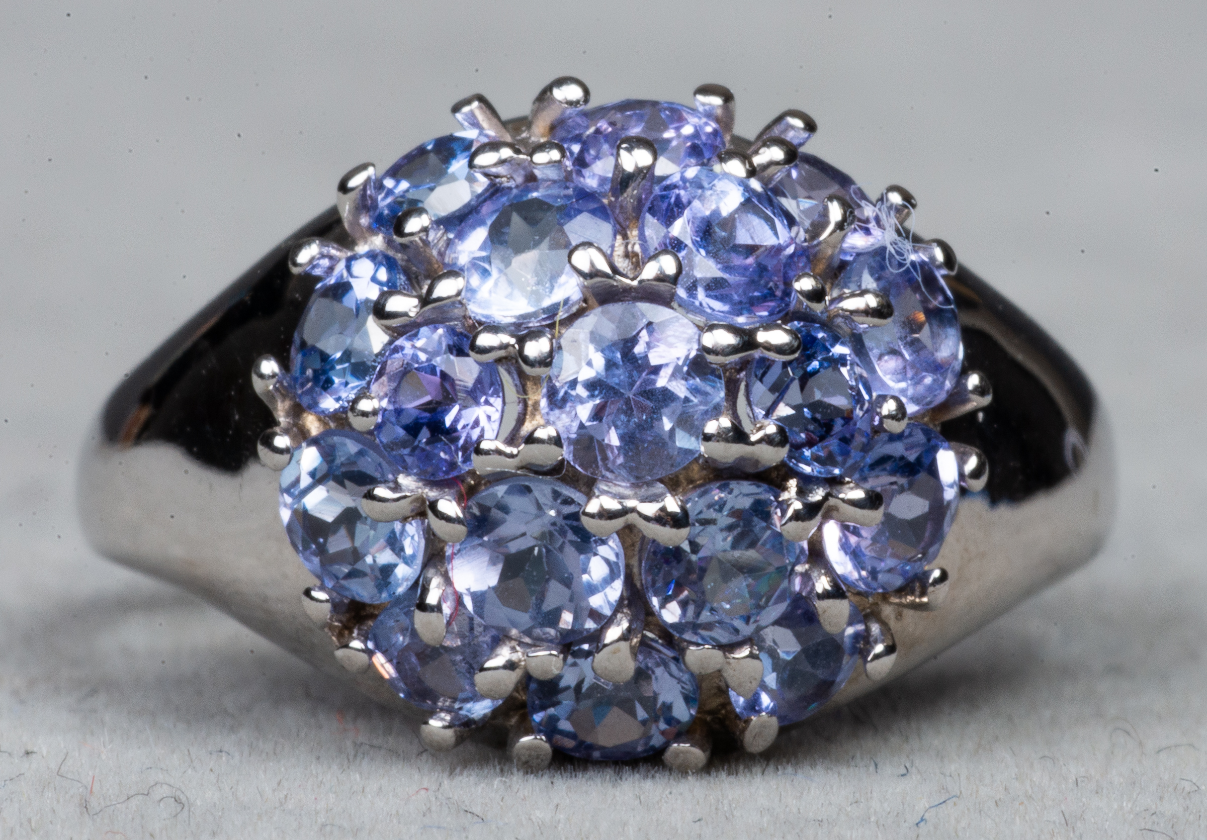 Appraisal: K WHITE GOLD TANZANITE CLUSTER RING K white gold tanzanite