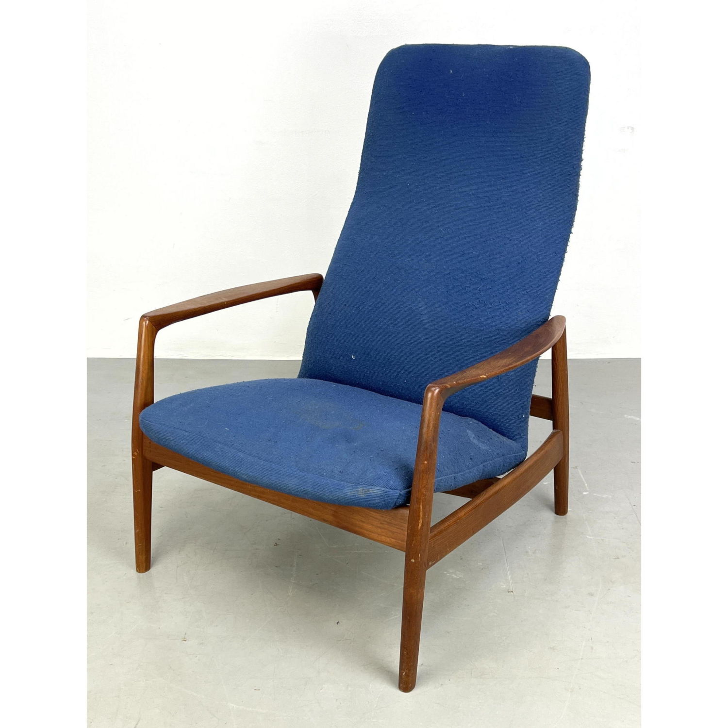 Appraisal: Danish Modern Teak Dux Style Chair Dimensions H inches W