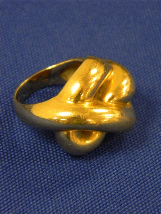 Appraisal: JEWELRY Swirl design dome ring K yellow gold finger size