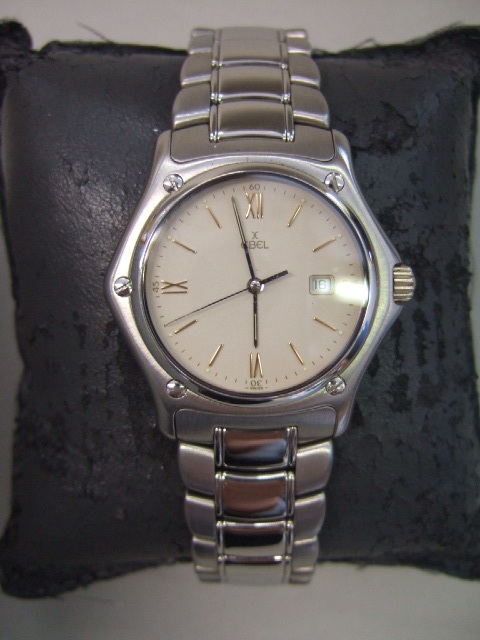 Appraisal: A gentleman's stainless steel Ebel bracelet wristwatch the cream coloured