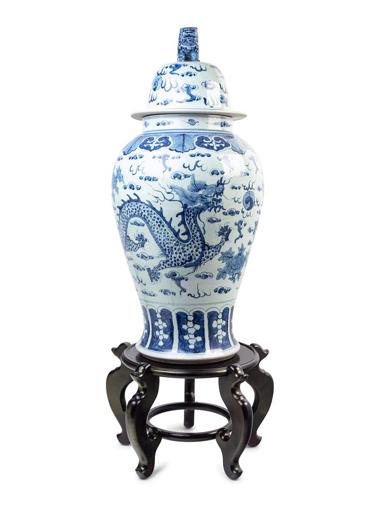 Appraisal: A Large Chinese Blue and White Porcelain Jar A Large