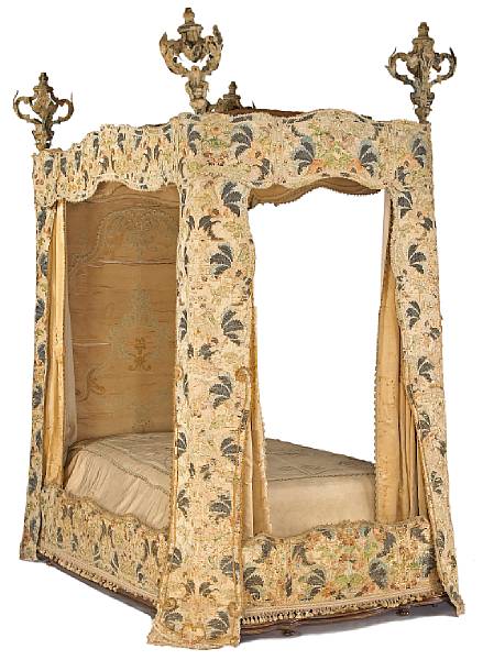 Appraisal: An Italian Baroque style embroidered silk upholstered bed incorporating rare