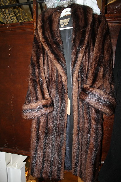 Appraisal: A LADIES FUR COAT circa 's