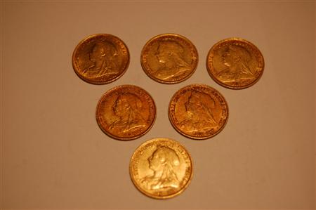 Appraisal: A group of old head Victorian half sovereigns comprising two