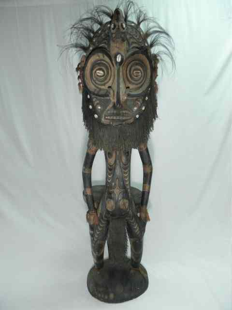 Appraisal: Large Sepik River Papua New Guinea orator's stool of the