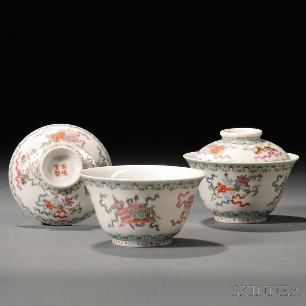 Appraisal: Pair of Famille Rose Covered Tea Bowls China each with