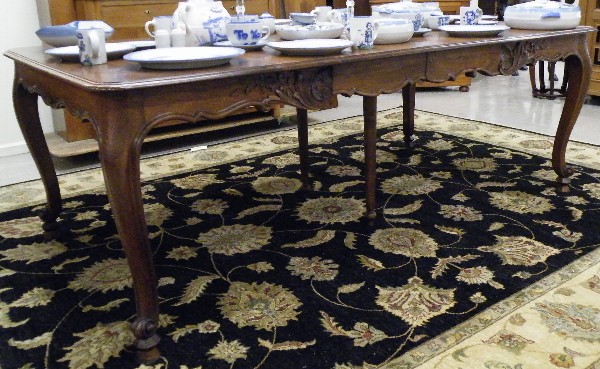 Appraisal: LOUIS XV STYLE WALNUT EXTENSION DINING TABLE WITH THREE LEAVES