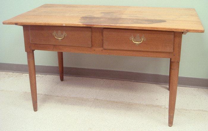 Appraisal: Walnut Queen Anne PA pin top farm table drawers replaced