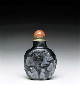 Appraisal: BLACK JADE SNUFF BOTTLE Well carved and finely hollowed Chinese