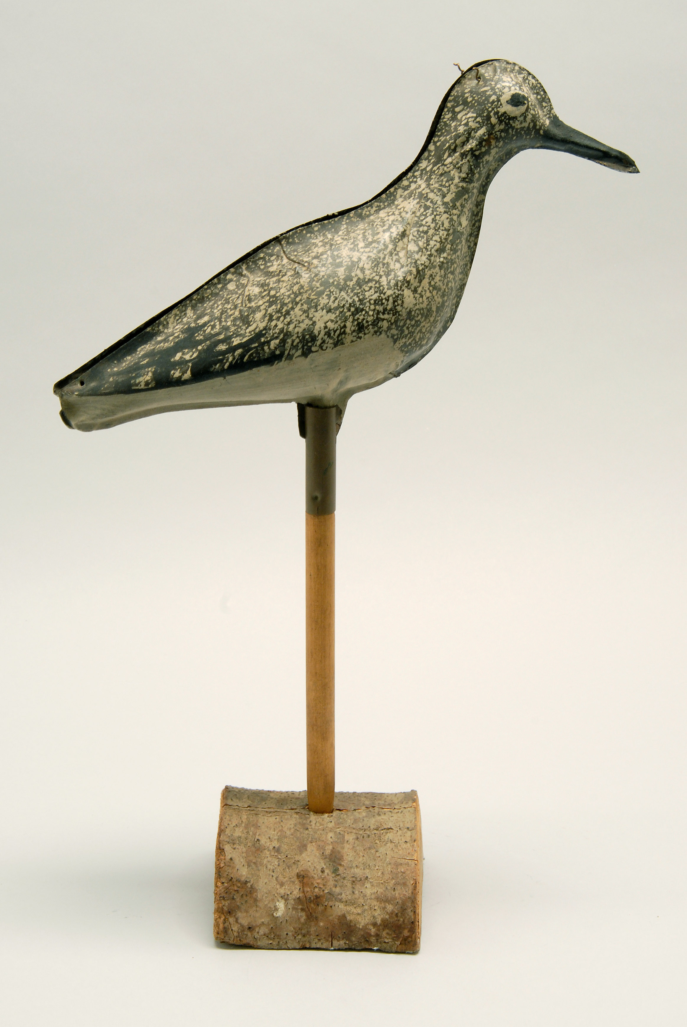 Appraisal: TIN YELLOWLEGS DECOY th CenturyWith original stick Original paint with