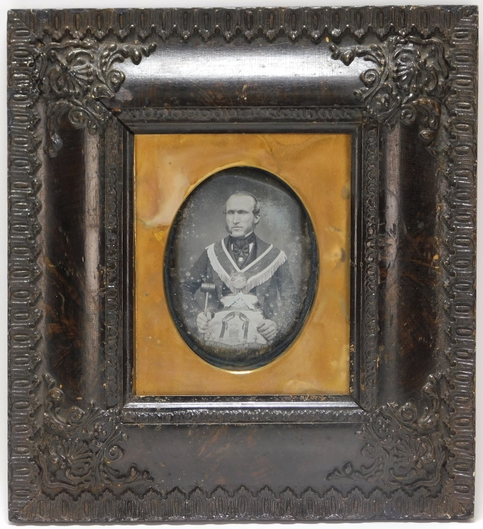 Appraisal: C MASONIC GENTLEMAN PORTRAIT DAGUERREOTYPE United States th CenturyHalf plate