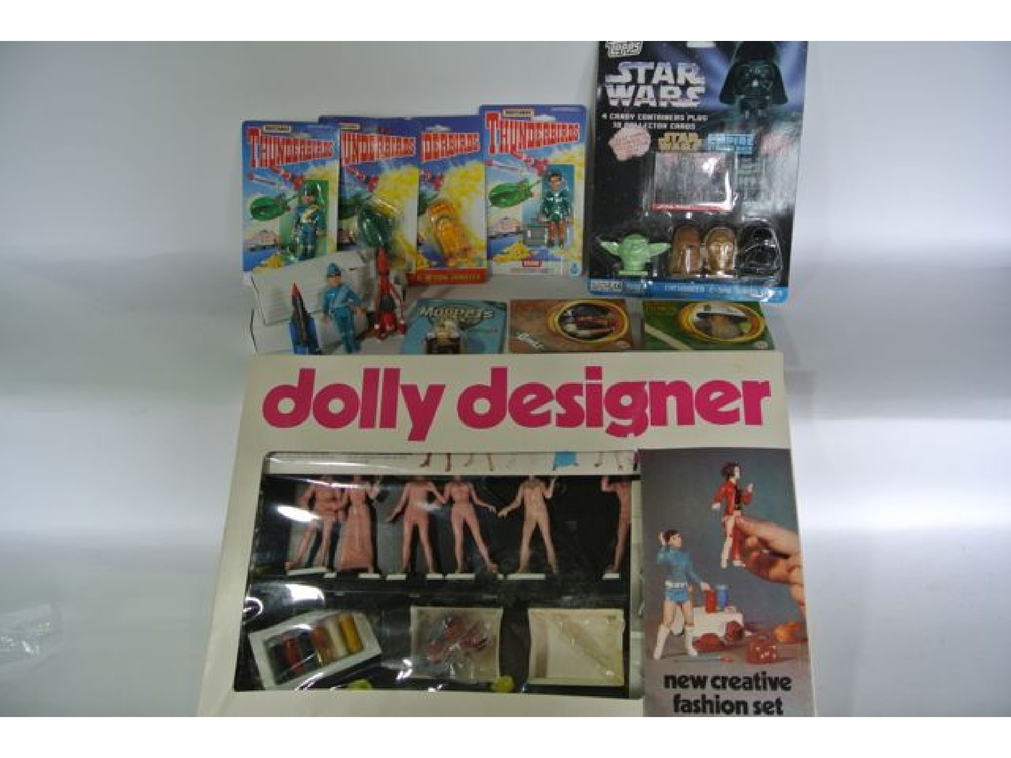 Appraisal: A vintage boxed set Dolly Designer by Charbens Toys complete