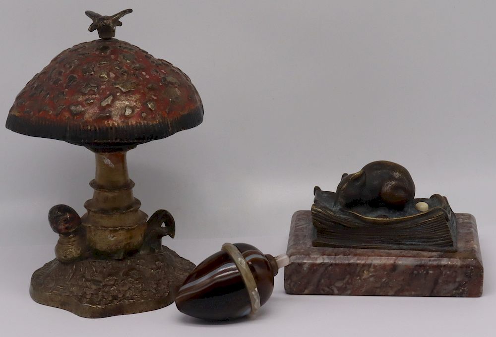 Appraisal: Grouping of Antique Vintage Bell Pushes Includes an egg form