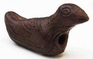 Appraisal: incised pottery bird effigy pipe ex Breeding collection length incised