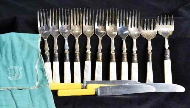 Appraisal: PCS FLATWARE - STERLING PEARL HANDLESIncluding nine dessert forks with