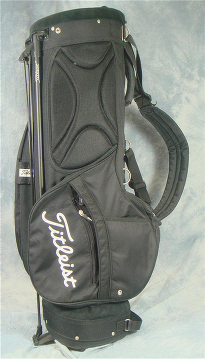 Appraisal: Titleist S navy blue carry bag embroidered Whitford Country Club