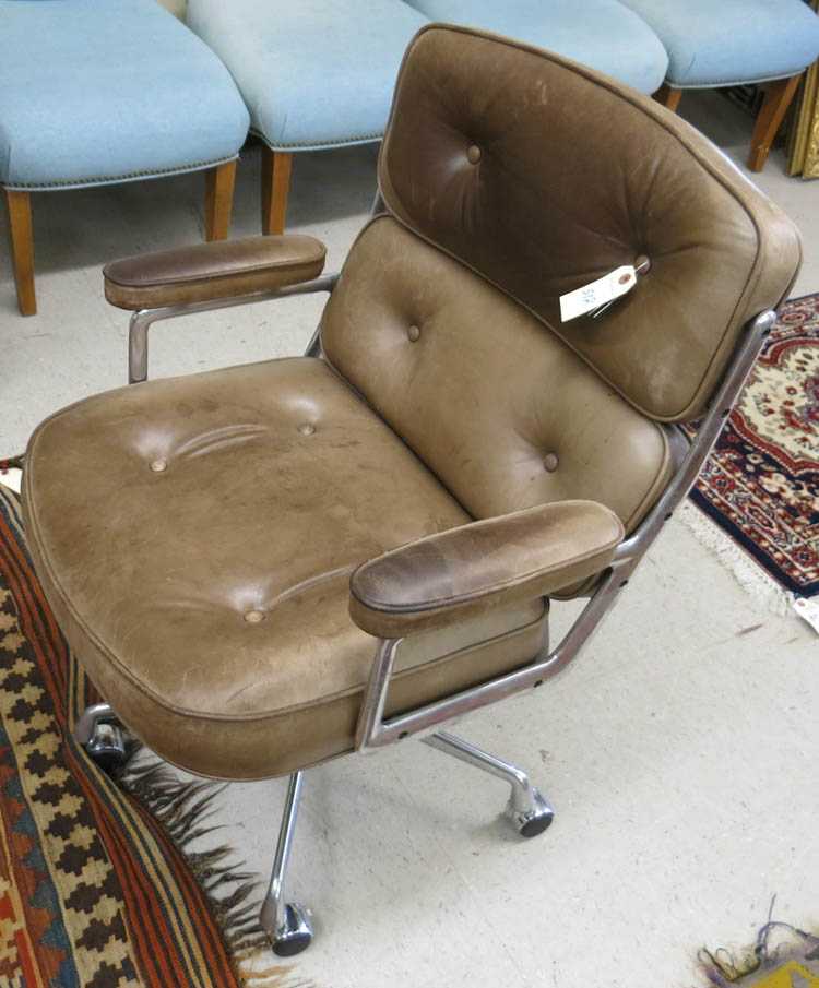 Appraisal: AN EAMES EXECUTIVE LEATHER DESK CHAIR Charles Ray Eames design