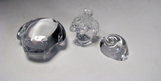 Appraisal: Three signed crystal figures including a Val St Lambert frog