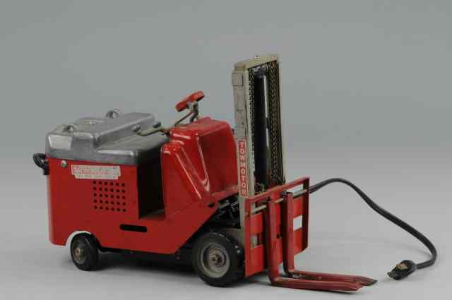 Appraisal: TOW MOTOR ELECTRIC FORKLIFT Well detailed toy pressed steel done