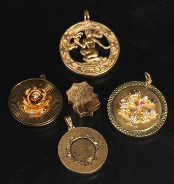 Appraisal: Lot of Antique Jewelry K Y Gold Pendants Description Weighs