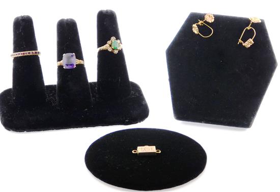 Appraisal: JEWELRY Three gold rings two pair of earrings and a