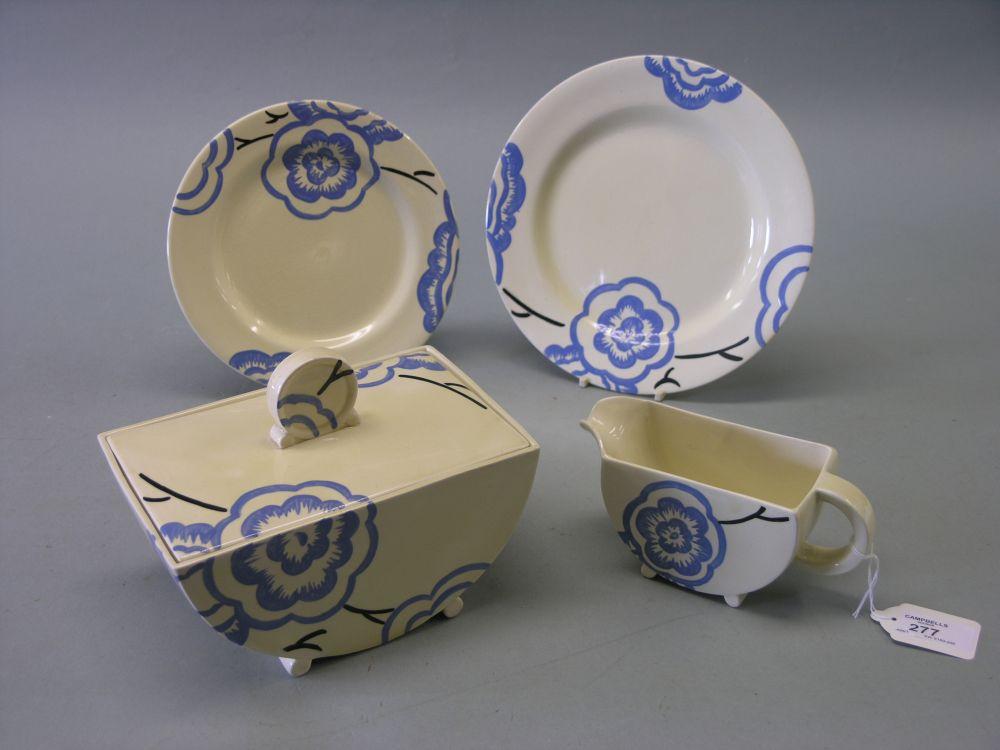 Appraisal: A Clarice Cliff dinner service twenty-one pieces for a six