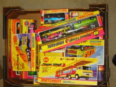 Appraisal: Sixteen Speed Kings and Super Kings models boxed E