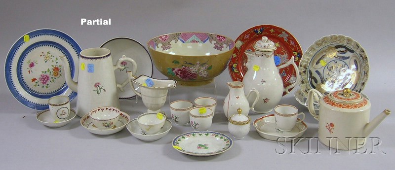 Appraisal: Approximately Seventy Pieces of Chinese Export Porcelain Teaware and Tableware