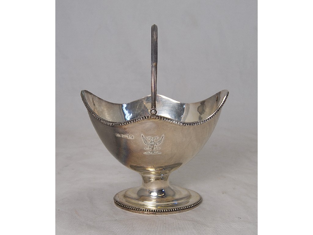 Appraisal: Oval silver swing handled sugar basket on foot with bead