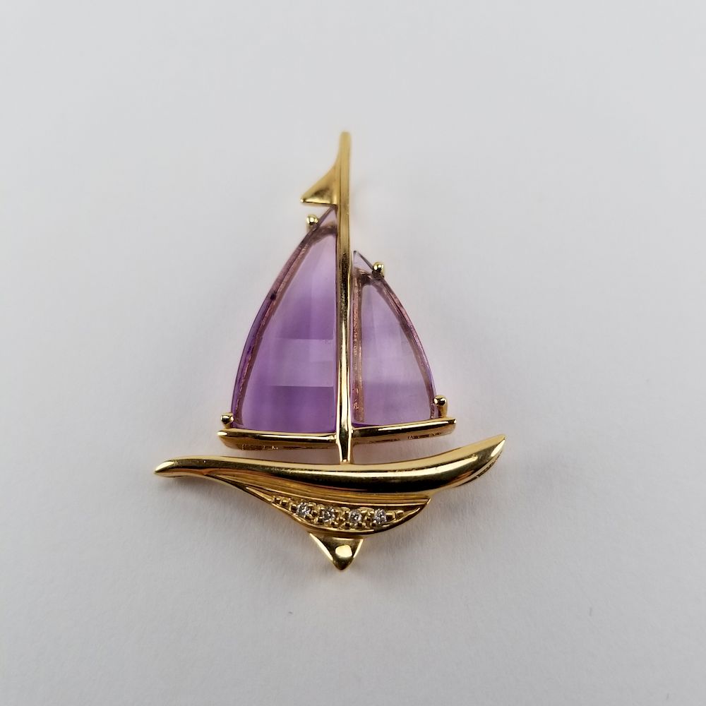 Appraisal: K Gold Sailboat w Amethyst Sails K Gold Sailboat w