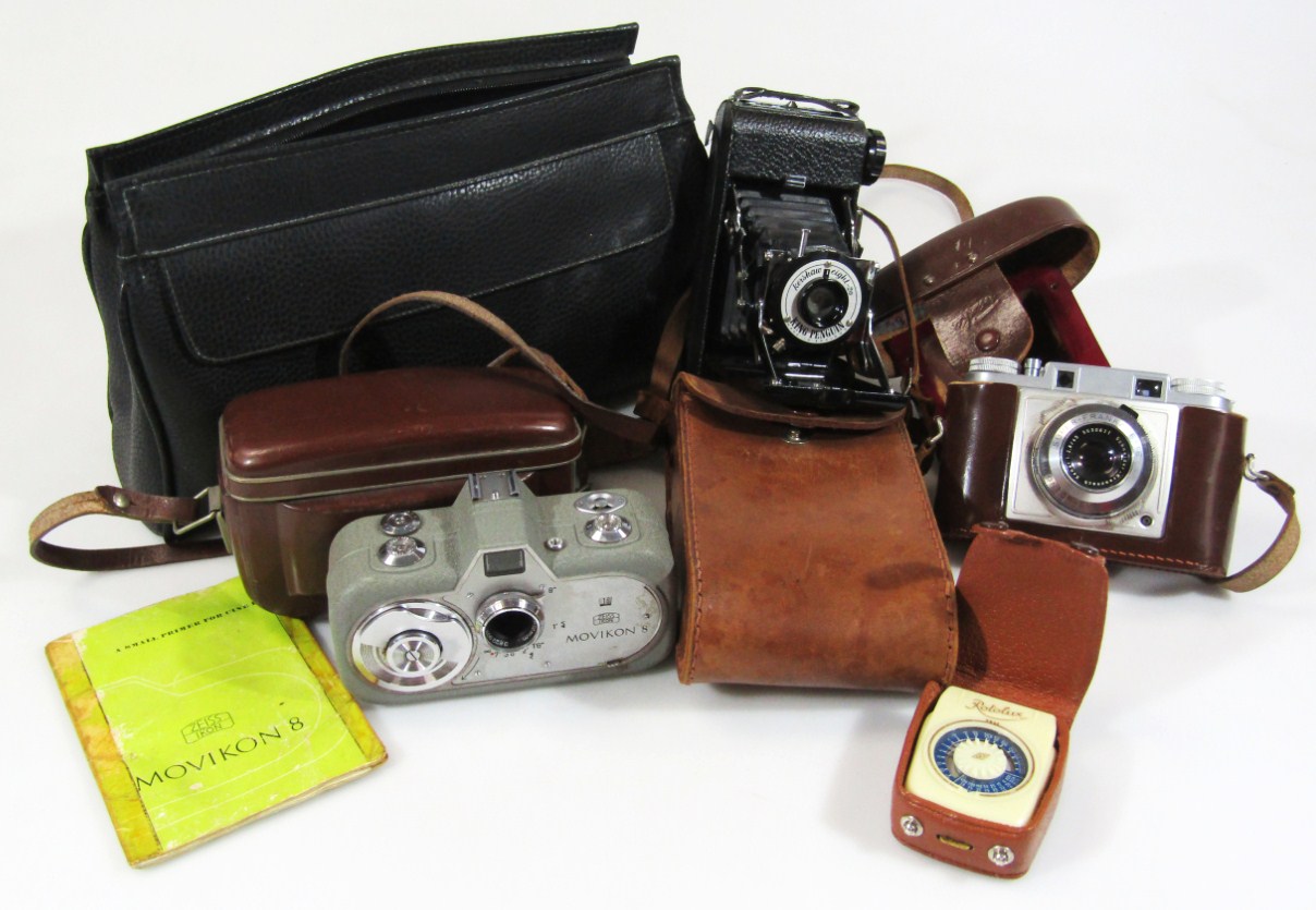 Appraisal: Various cameras and accessories to include a Super-Frankraette lens and