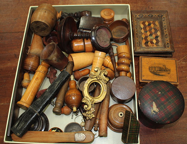 Appraisal: MISCELLANEOUS TREEN to include a small tartan ware box and