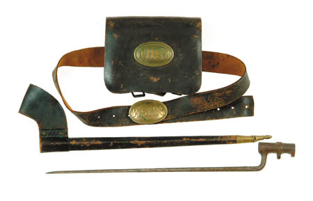 Appraisal: NEW HAMPSHIRE STATE MILITIA CIVIL WAR EQUIPMENT The cartridge box