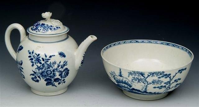 Appraisal: A WORCESTER BLUE AND WHITE BOWL decorated oriental landscape with