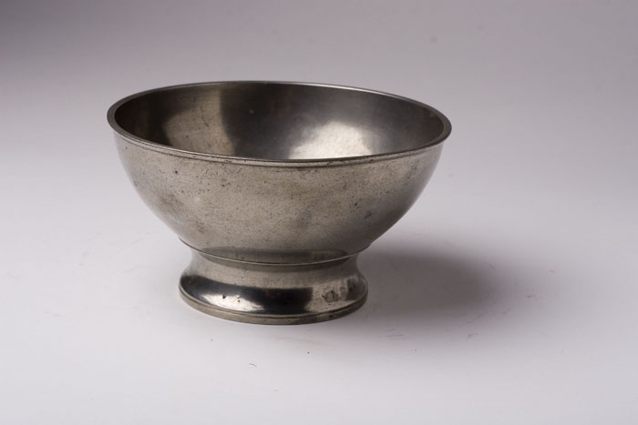 Appraisal: PEWTER BASIN JOHN HARRISON PALETHORP - Philadelphia Pennsylvania - Maker's