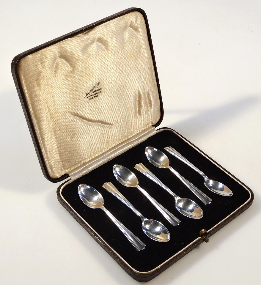 Appraisal: A set of six George VI silver teaspoons with fan