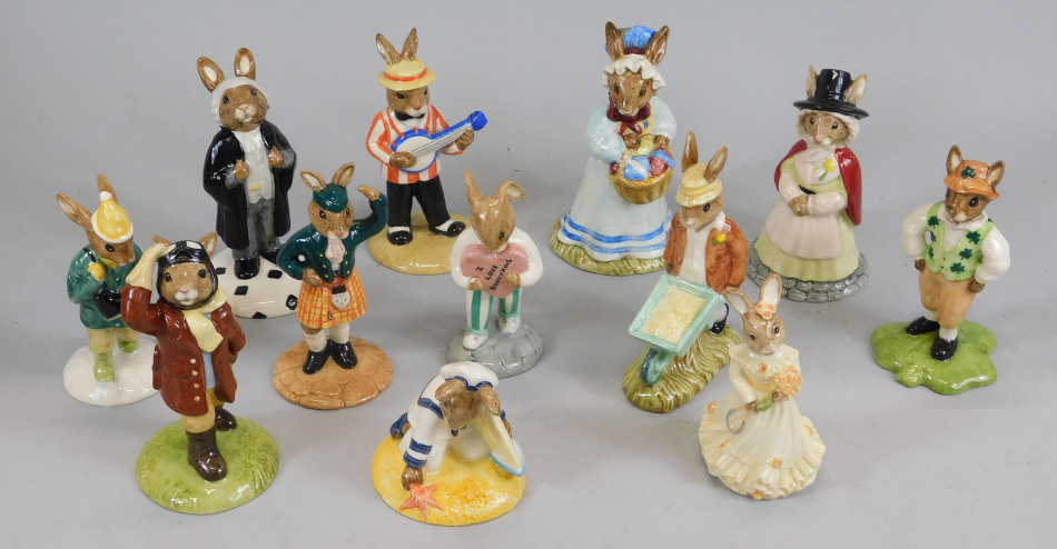 Appraisal: A large quantity of Royal Doulton Bunnykins figures boxed