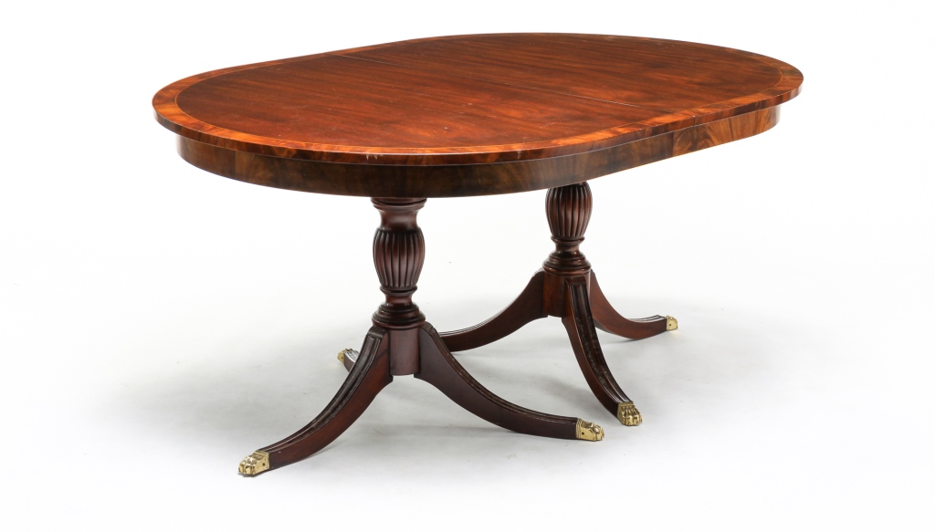 Appraisal: HENKEL-HARRIS PEDESTAL TABLE Virginia late th century mahogany and mahogany