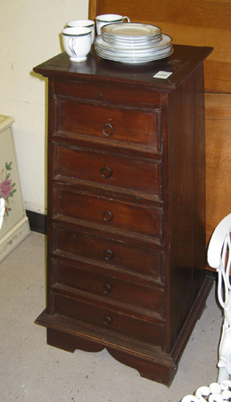 Appraisal: SIX-DRAWER MAHOGANY PEDESTAL CHEST having a square top over six