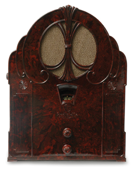 Appraisal: AWA Fisk Radiolette C circa arched brown kaleidostone case and