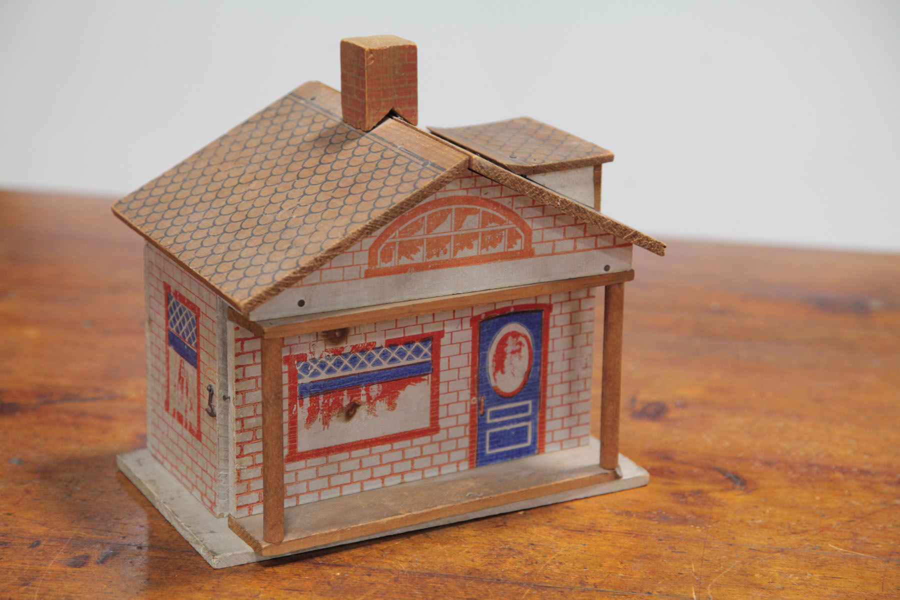 Appraisal: TOY HOUSE American second quarter th century Poplar house with