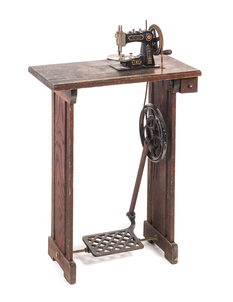 Appraisal: Stitchwell Childs Treadle Sewing Machine Stitchwell Childs Treadle Sewing Ma