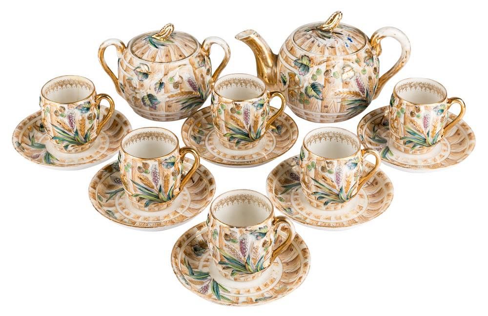 Appraisal: A FOURTEEN-PIECE RUSSIAN PORCELAIN TEA-SET KHRAPUNOVA-NOVAGO PORCELAIN FACTORIES LATE TH