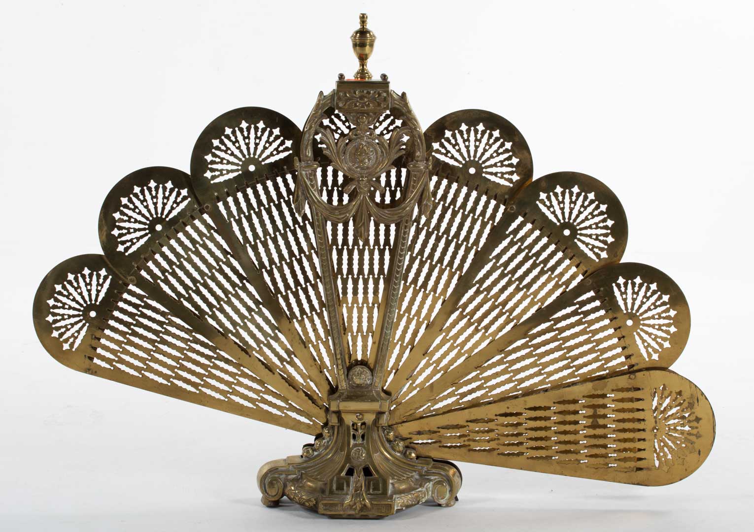 Appraisal: Folding brass firescreen