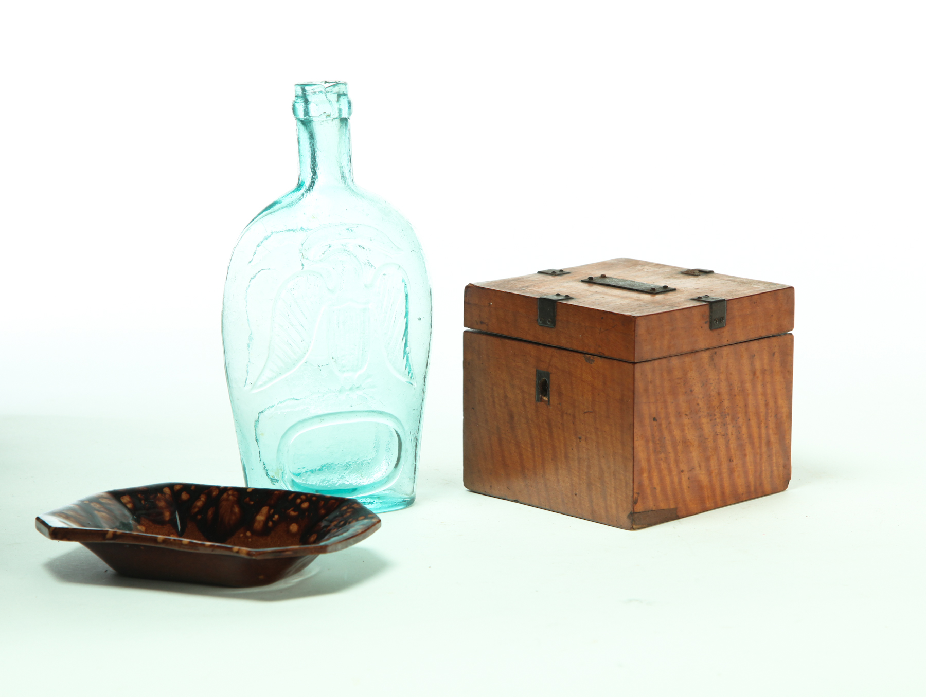 Appraisal: TEA CADDY BOTTLE AND TRAY American th century Small octagonal