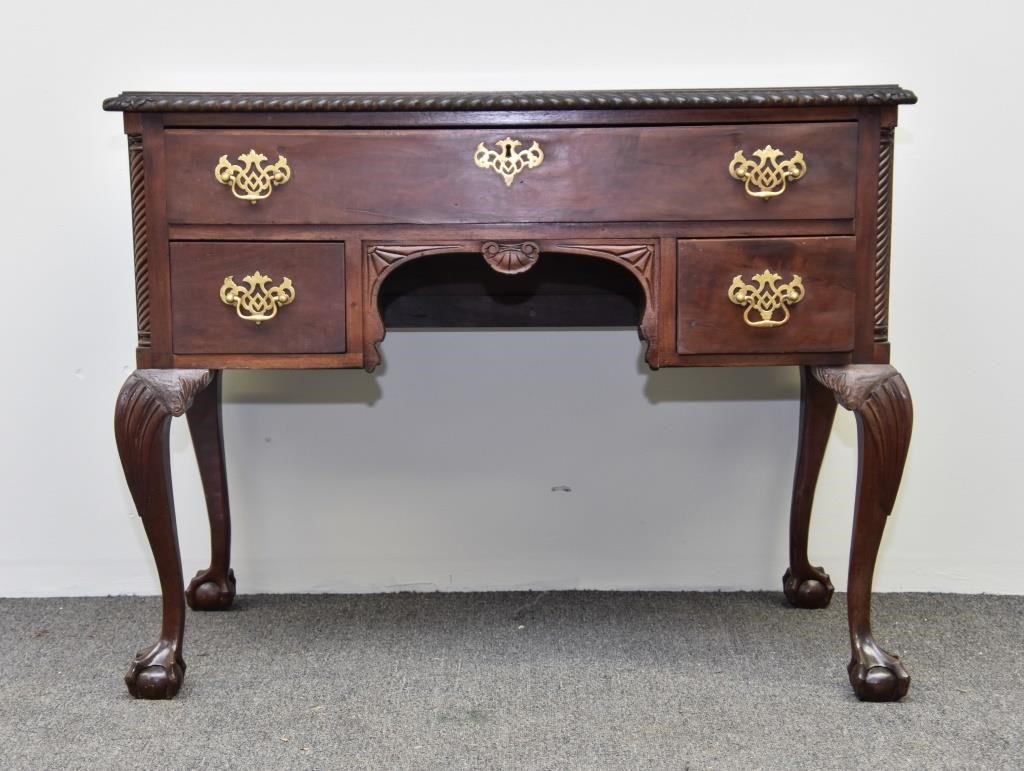 Appraisal: Feldenkries Chippendale style mahogany dressing table h x w x