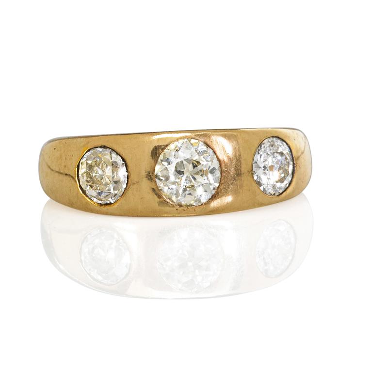 Appraisal: GENTLEMAN'S EUROPEAN CUT DIAMOND K GOLD RING Three-stone gypsy style