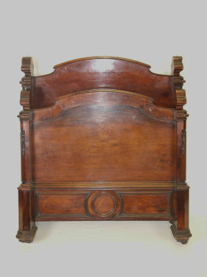 Appraisal: A Victorian rosewood single bed the shaped panelled head and