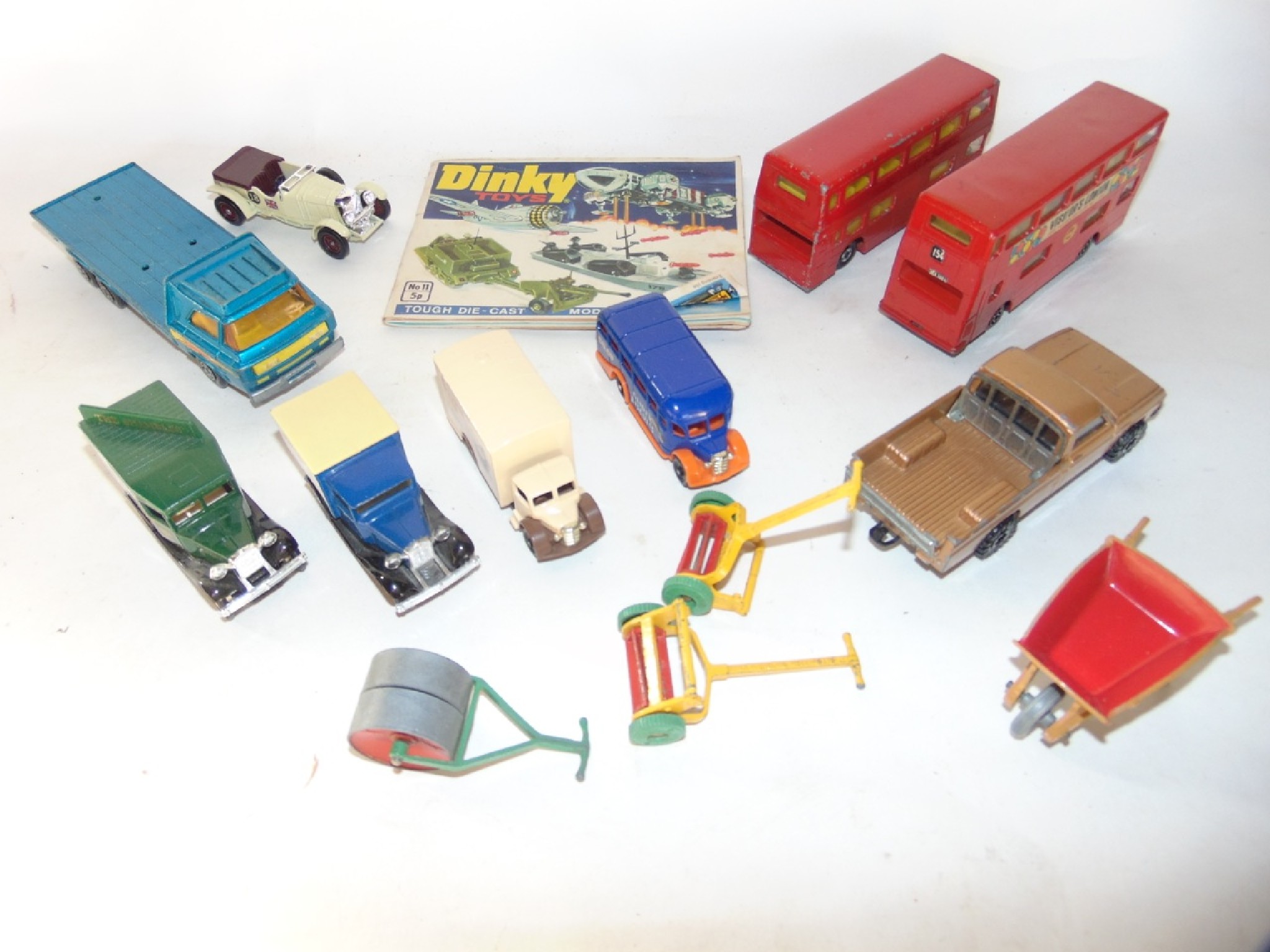 Appraisal: A small collection of die cast model vehicles to include