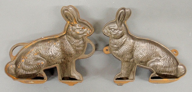 Appraisal: - Two-piece cast iron rabbit mold signed Griswold Mfg Co